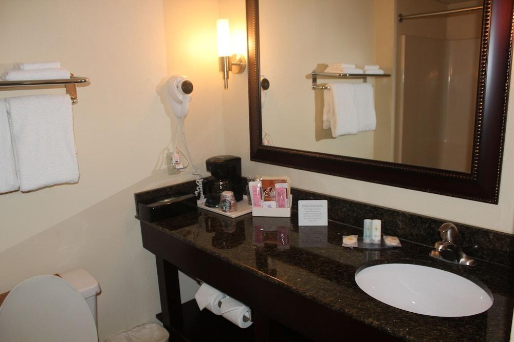 Comfort Inn Feasterville - Trevose Eksteriør billede